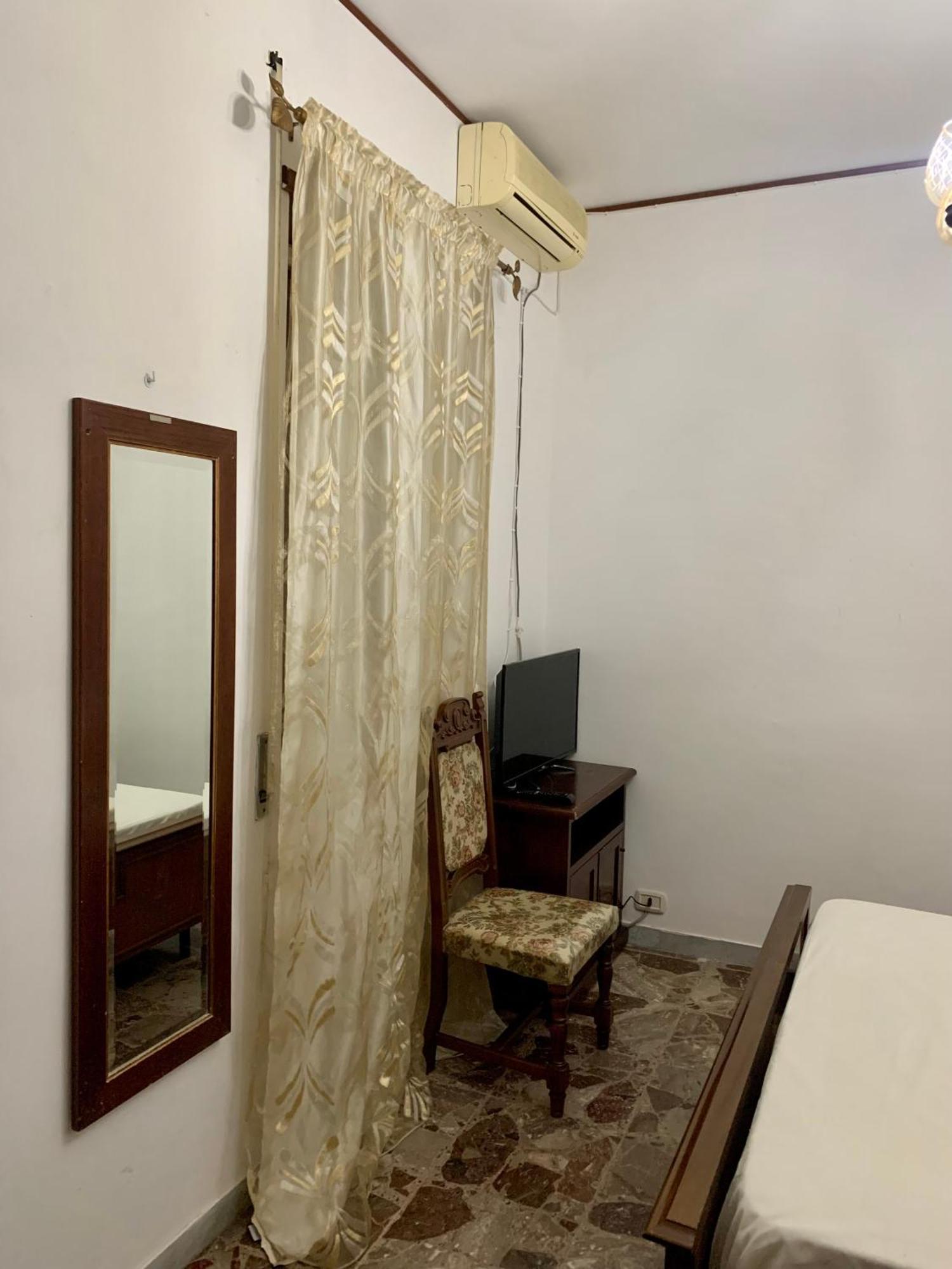 La Casa Di Amina Lägenhet Rom Exteriör bild